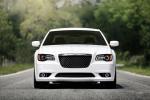 Chrysler 300C SRT8 2012 года